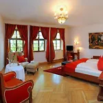 Hotel Romantik Burgkeller Residenz Kerstinghaus