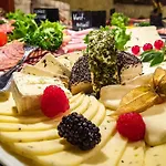 Hotel Romantik Burgkeller Residenz Kerstinghaus 4*