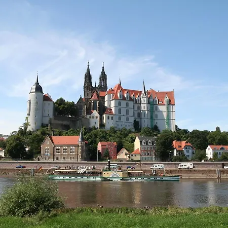 Hotel Romantik Burgkeller Residenz Kerstinghaus 4*