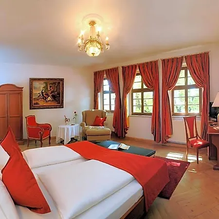 Romantik Burgkeller Residenz Kerstinghaus מלון