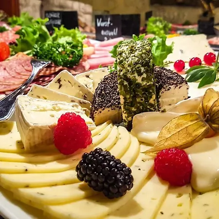 Hotel Romantik Burgkeller Residenz Kerstinghaus 4*