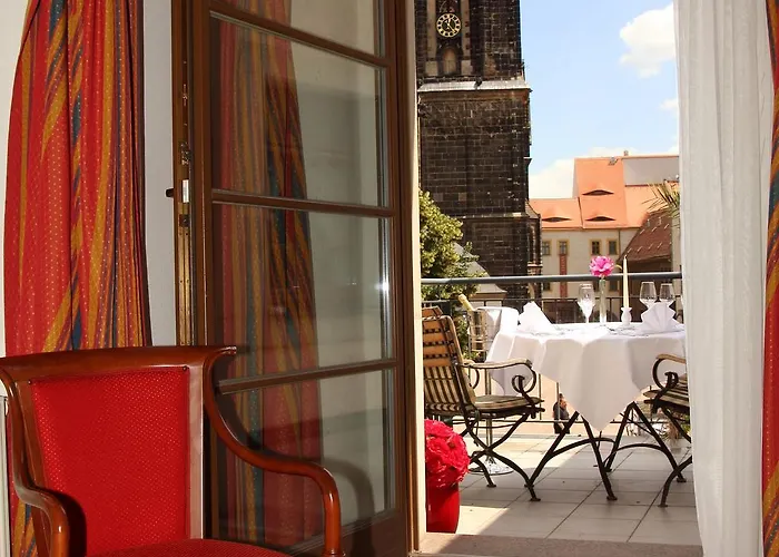 فندق Romantik Burgkeller Residenz Kerstinghaus 4*